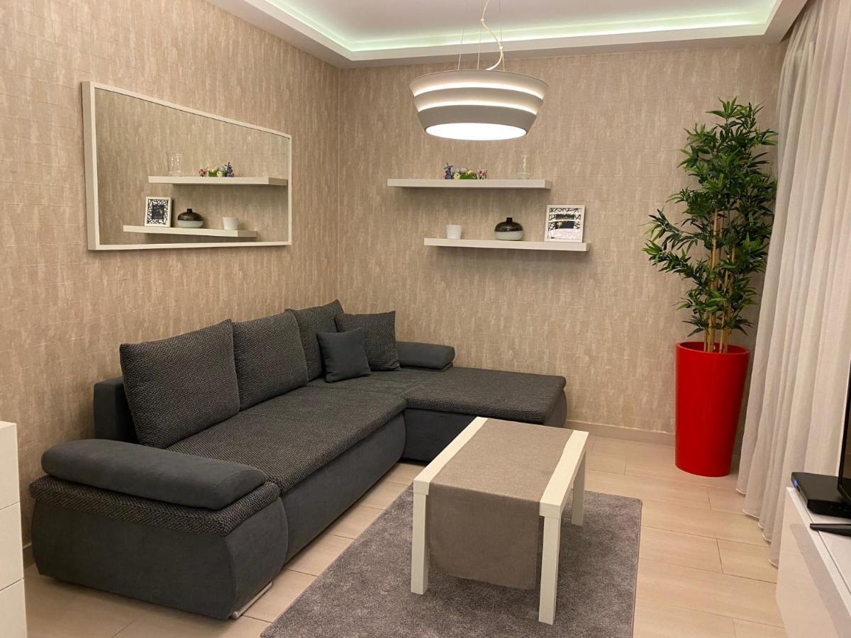 Parizsi Udvar I. Apartment Debrecen Exteriör bild